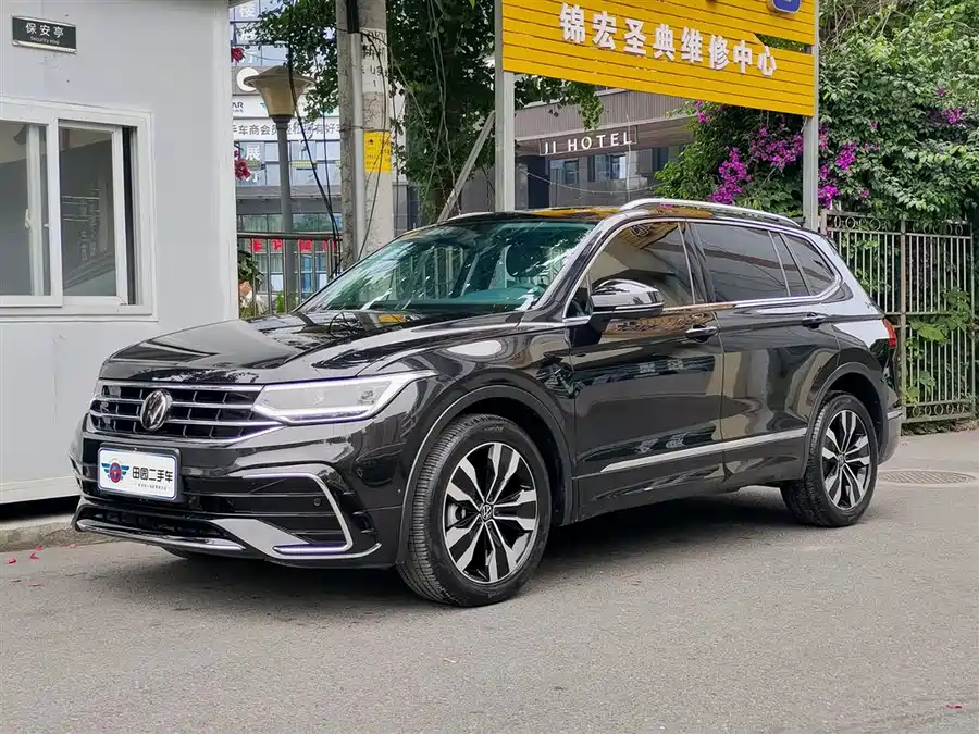 Volkswagen Tiguan L