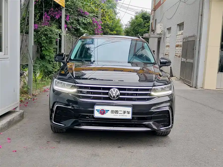 Volkswagen Tiguan L