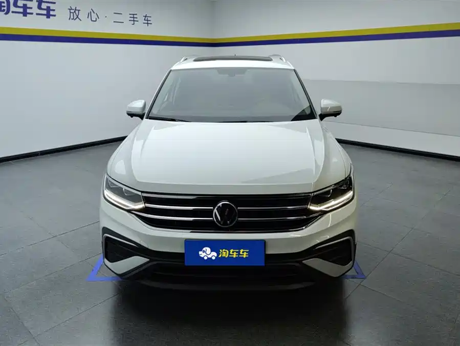 Volkswagen Tiguan L