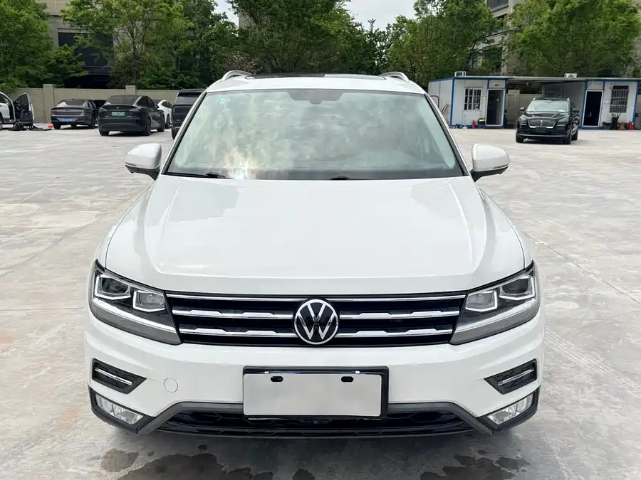 Volkswagen Tiguan L