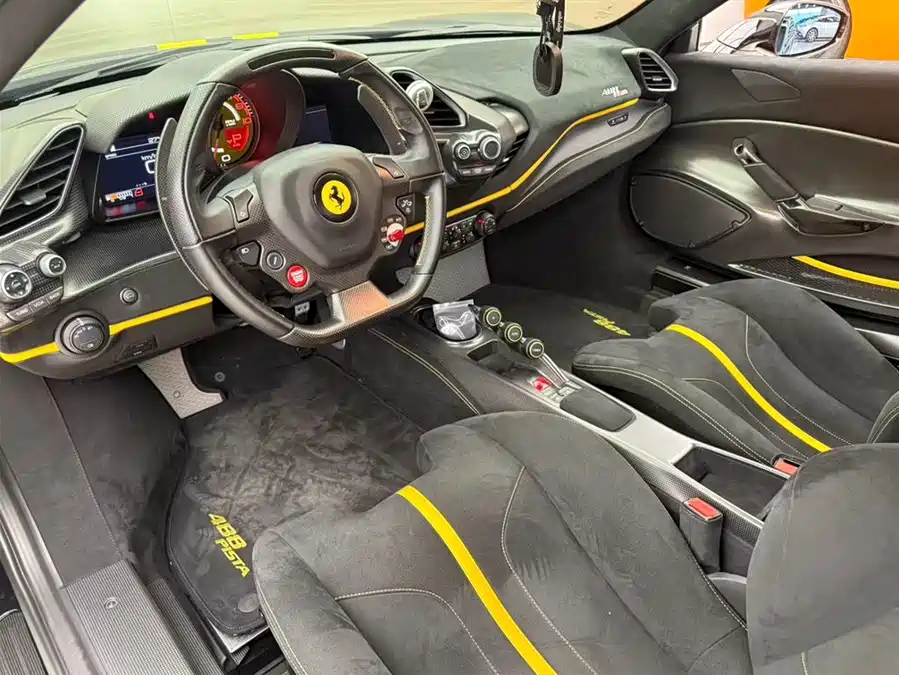 Ferrari 488