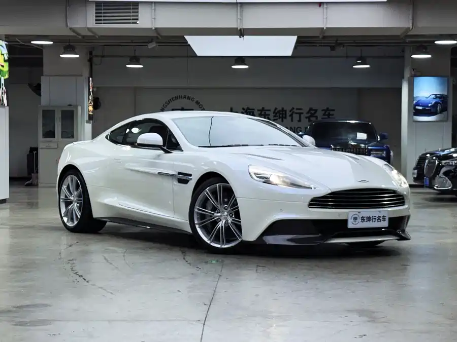 Aston Martin Vanquish