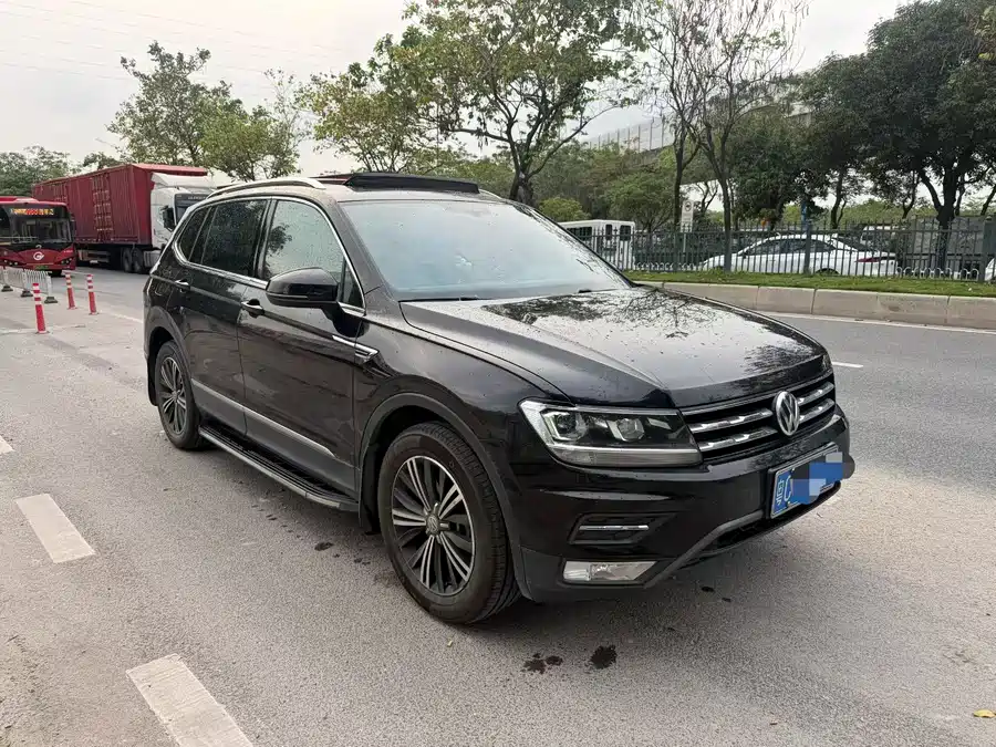 Volkswagen Tiguan L