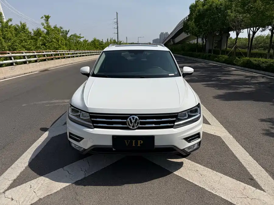 Volkswagen Tiguan L