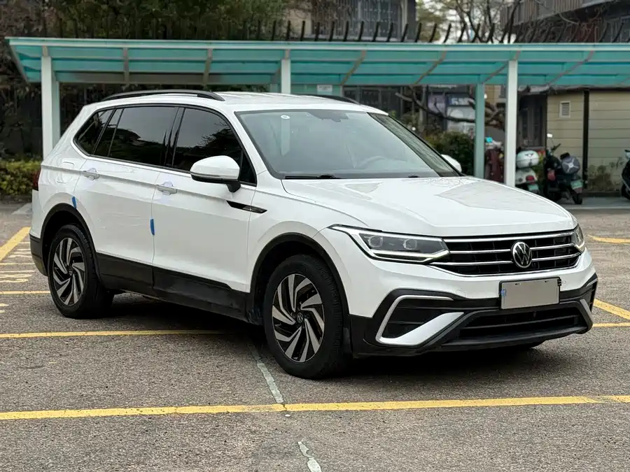 Volkswagen Tiguan L