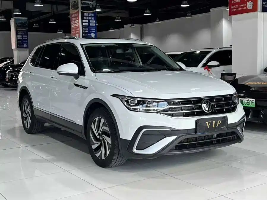 Volkswagen Tiguan L