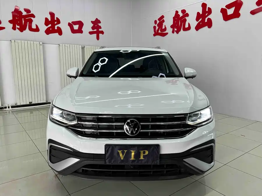 Volkswagen Tiguan L