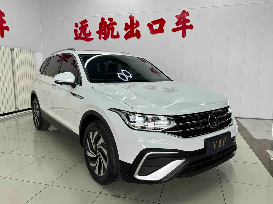 Volkswagen Tiguan L