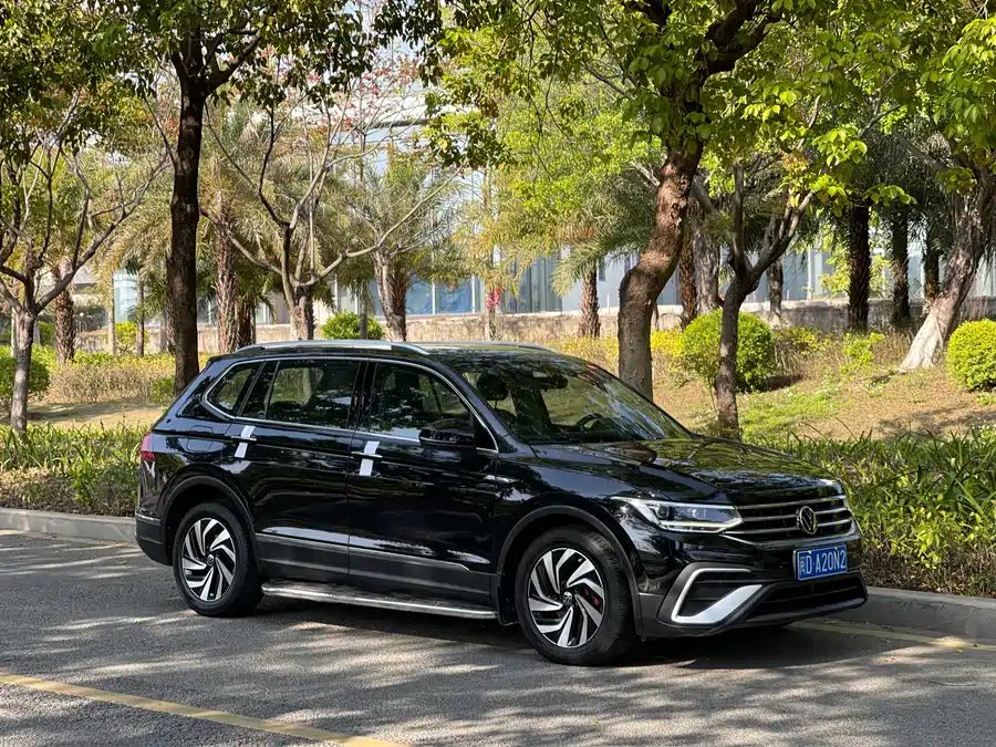 Volkswagen Tiguan L