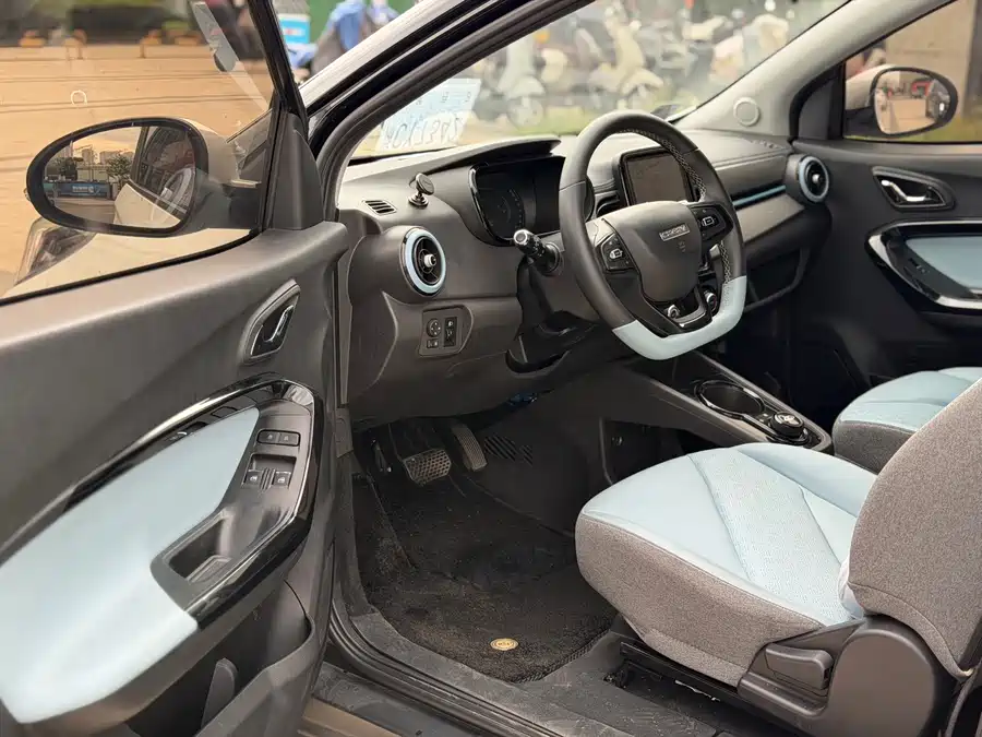 Chery QQ small ant