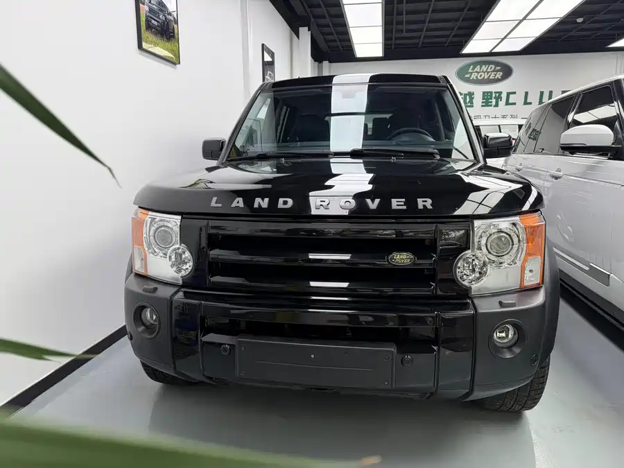 Land Rover finds