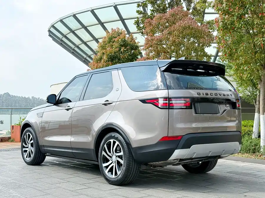 Land Rover finds