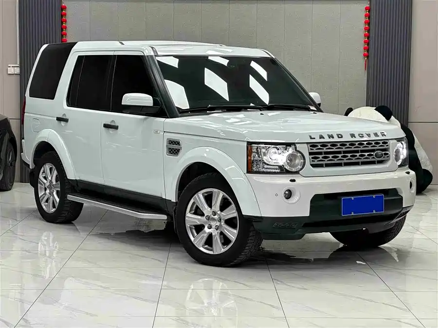 Land Rover finds