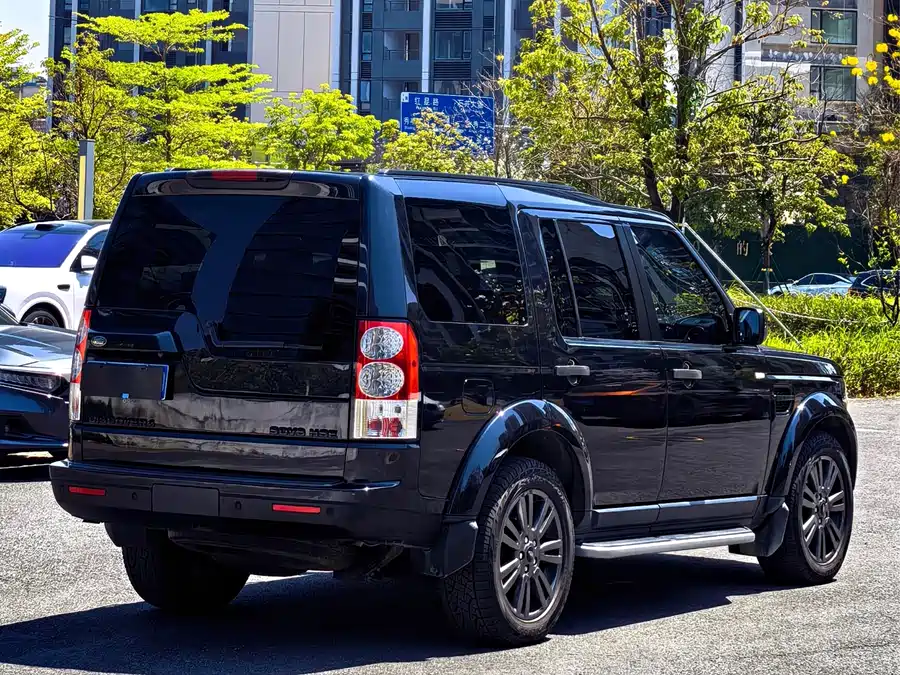 Land Rover finds