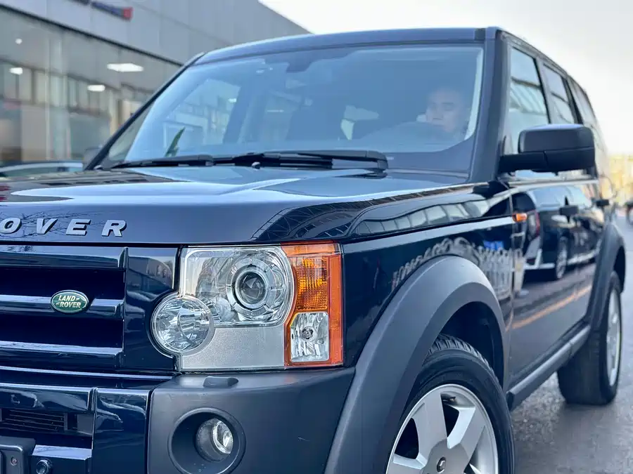 Land Rover finds
