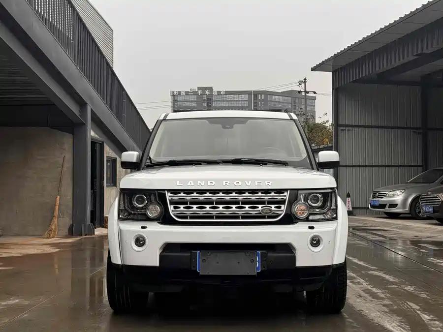 Land Rover finds
