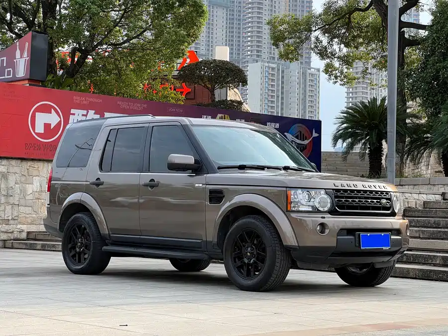 Land Rover finds