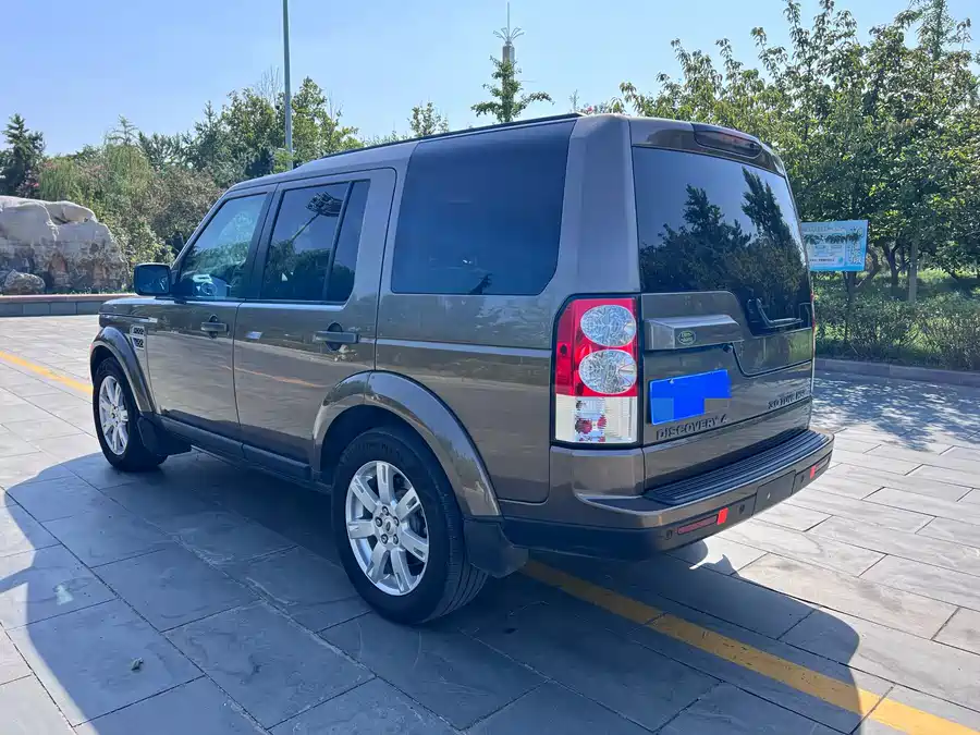 Land Rover finds