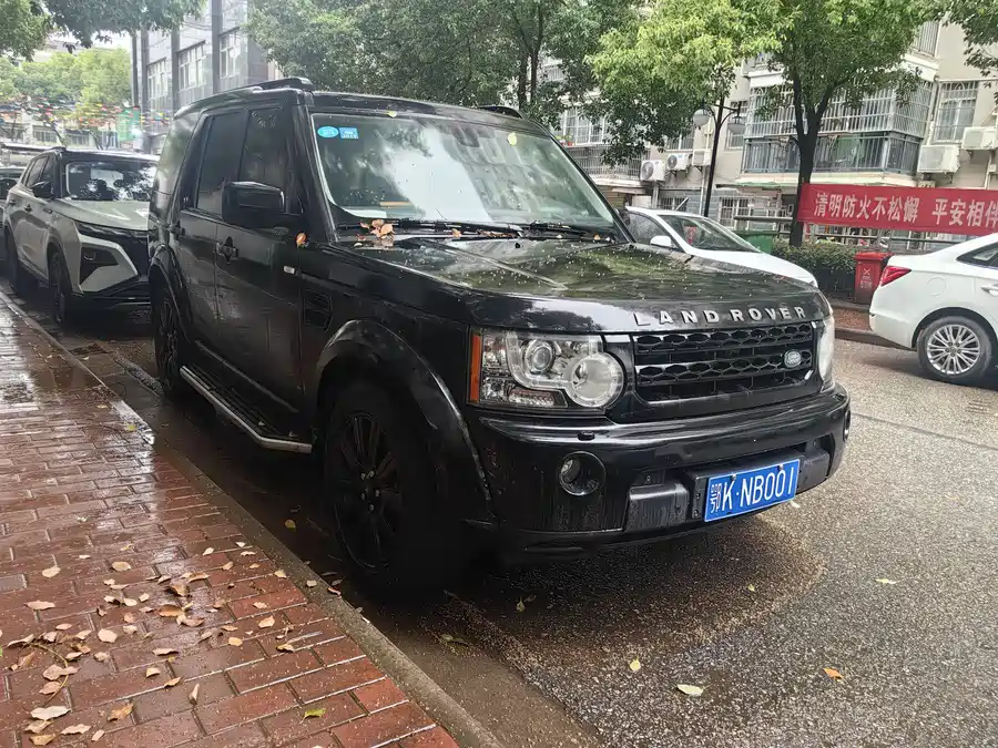 Land Rover finds