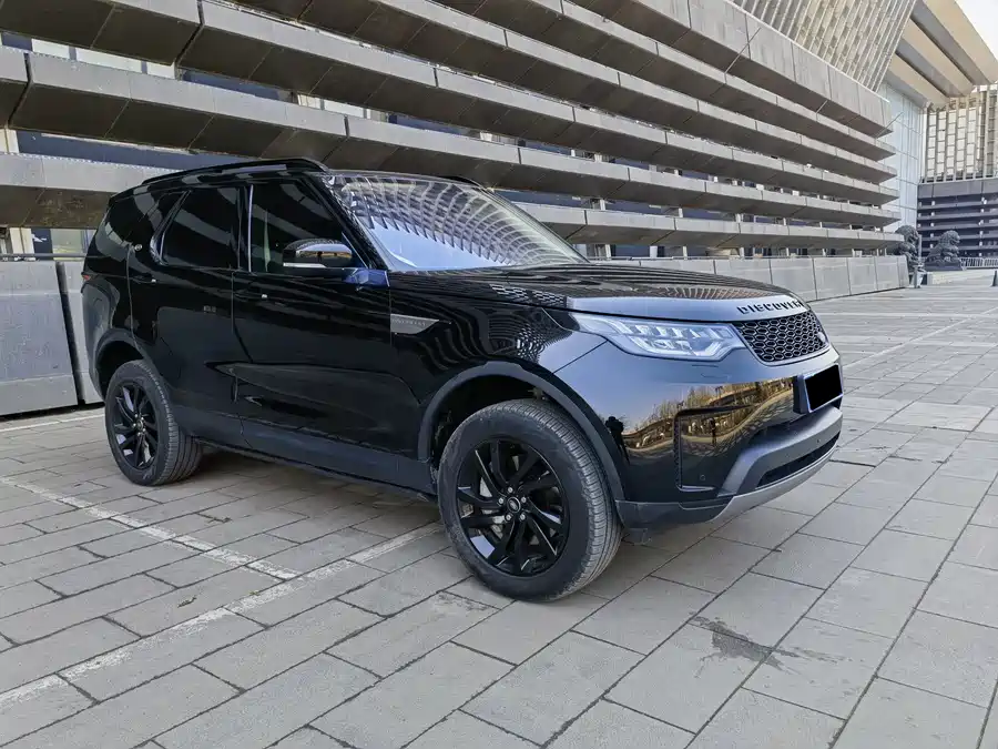 Land Rover finds