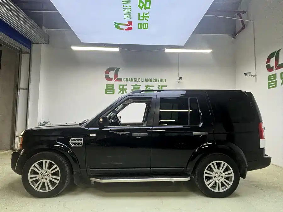 Land Rover finds