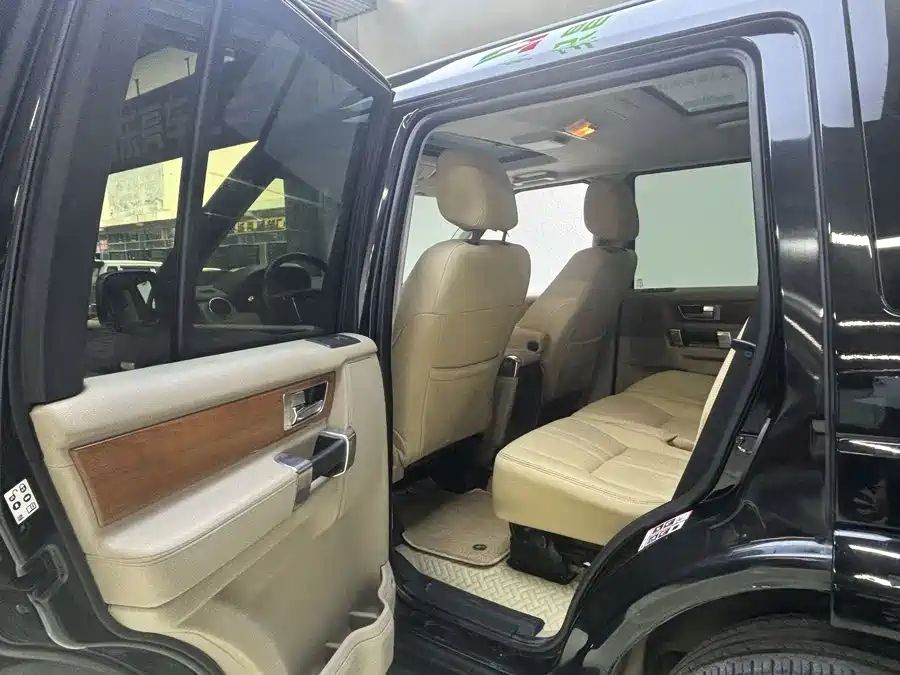 Land Rover finds