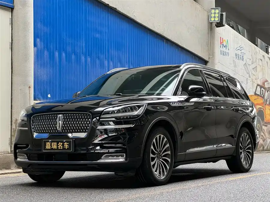 Lincoln Aviator