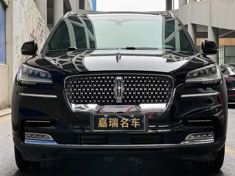 Lincoln Aviator