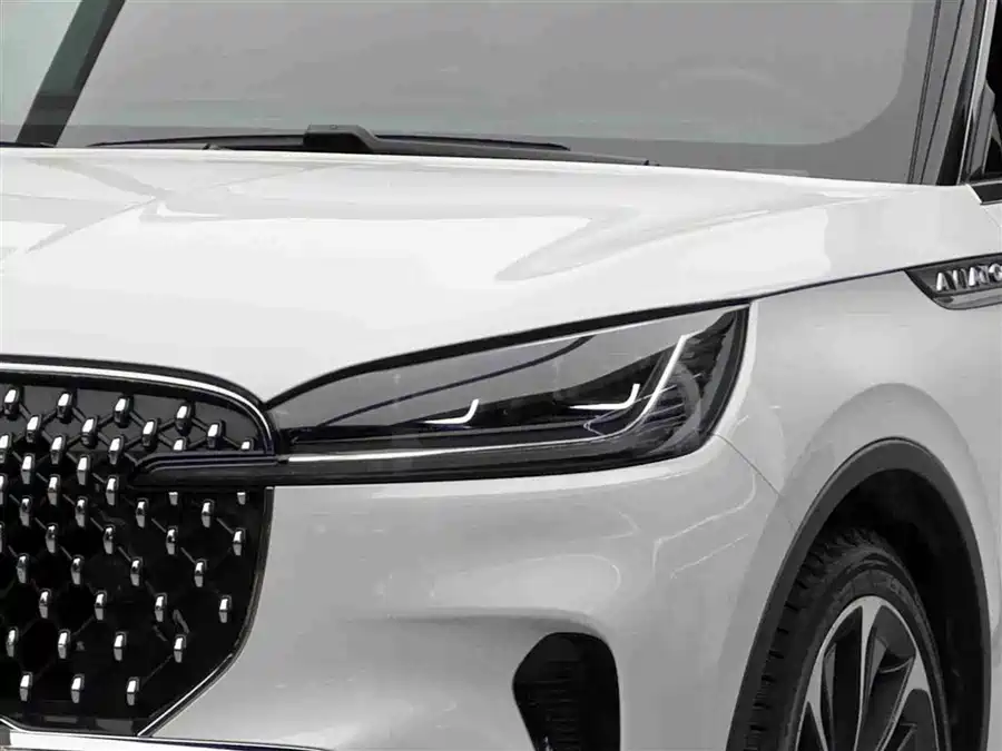 Lincoln Aviator