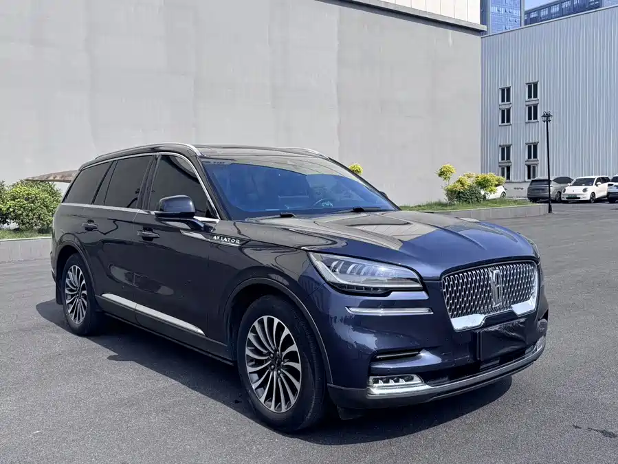Lincoln Aviator