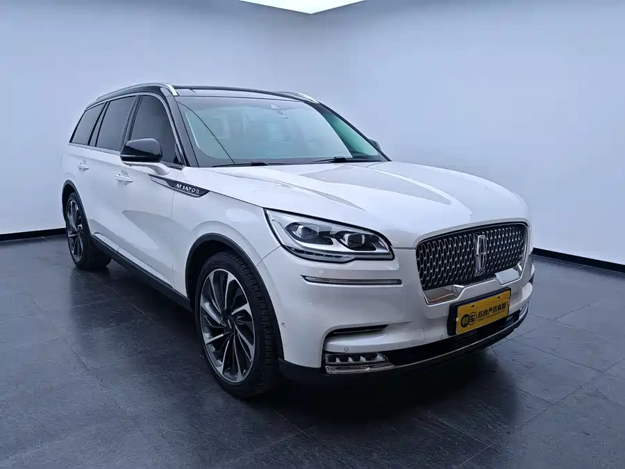 Lincoln Aviator