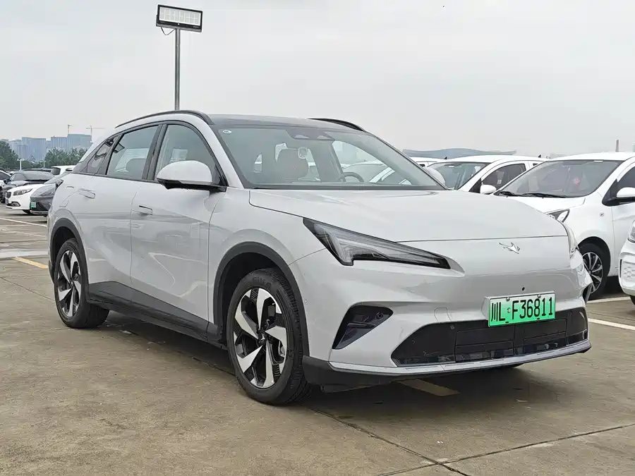 ARCFOX Alpha T5