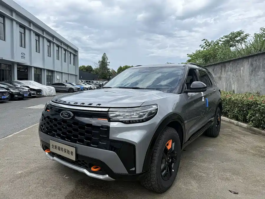 Ford Explorer