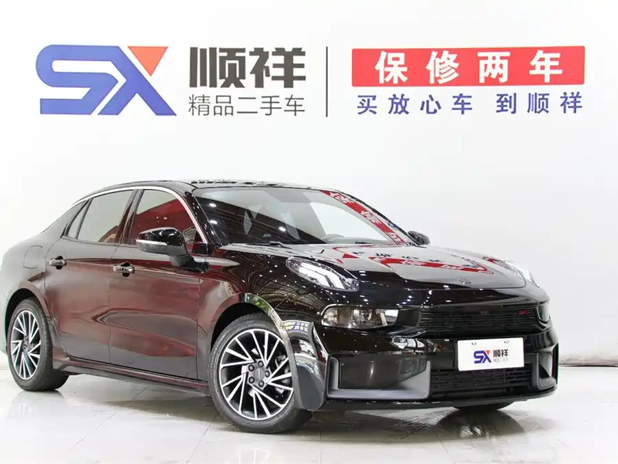 Lynk & Co 03