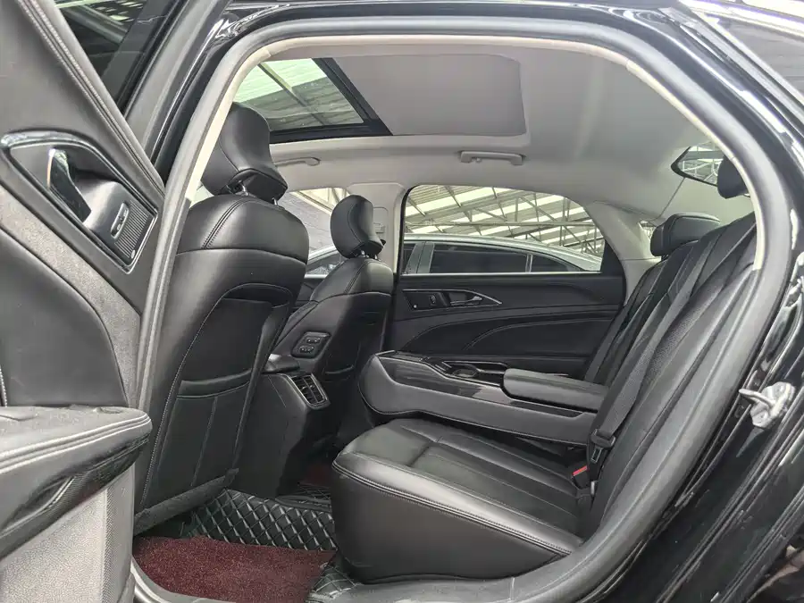 Ford Taurus