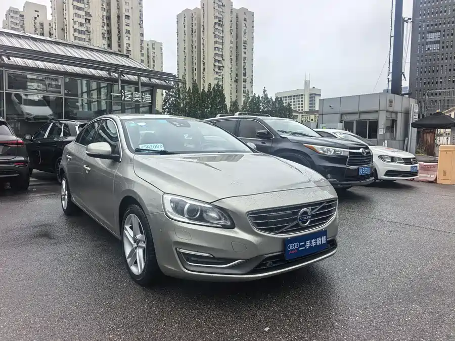 Volvo S60
