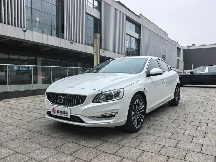Volvo S60