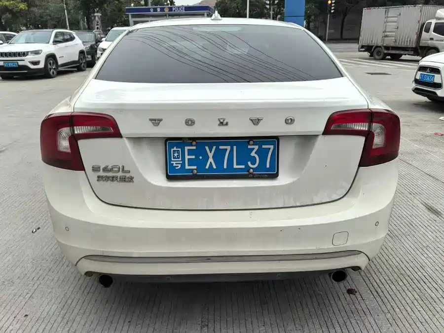 Volvo S60