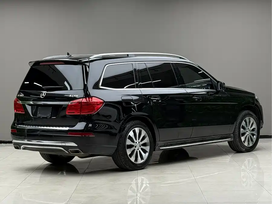 Mercedes Benz GL-Class