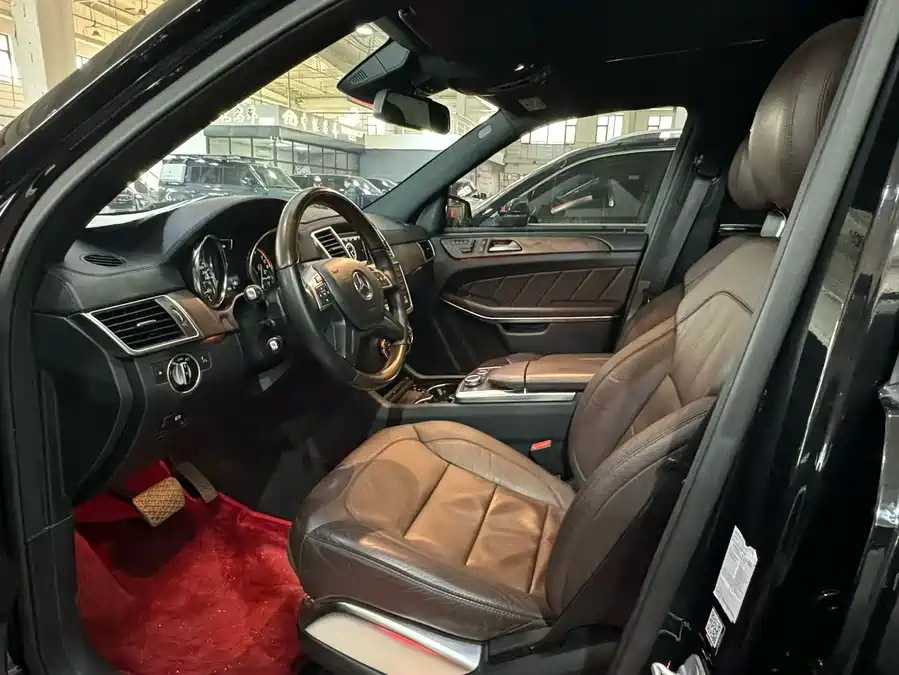 Mercedes Benz GL-Class