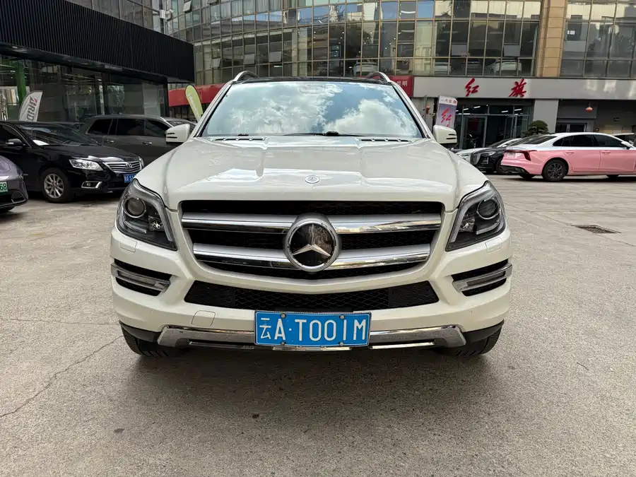 Mercedes Benz GL-Class