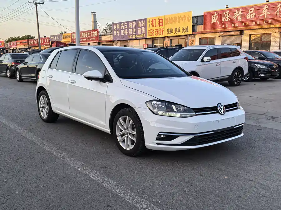 Volkswagen golf