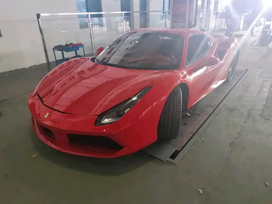 Ferrari 488