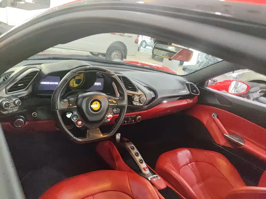 Ferrari 488