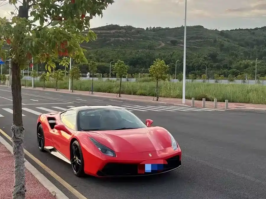 Ferrari 488