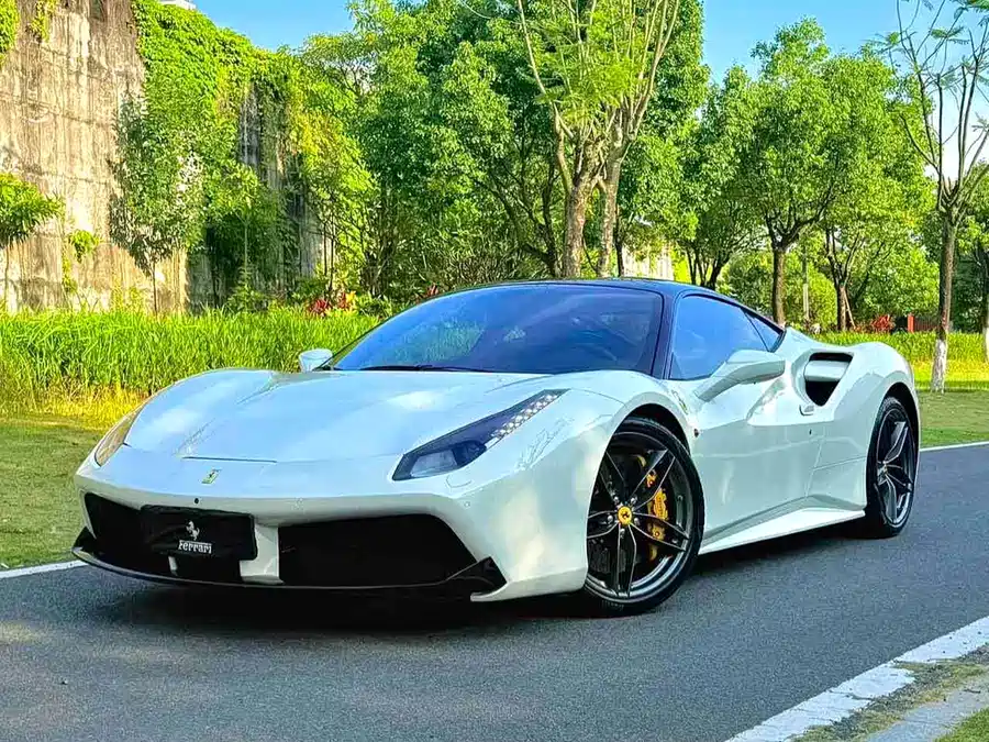 Ferrari 488