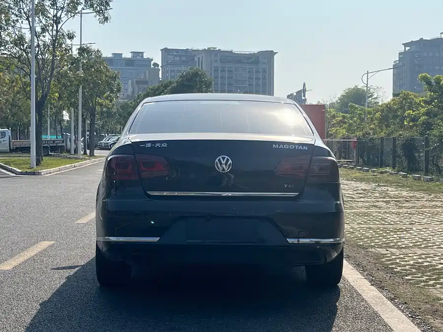 Volkswagen Magotan