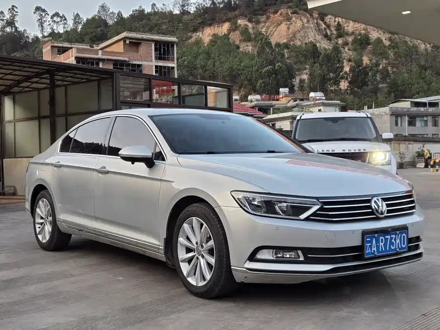 Volkswagen Magotan