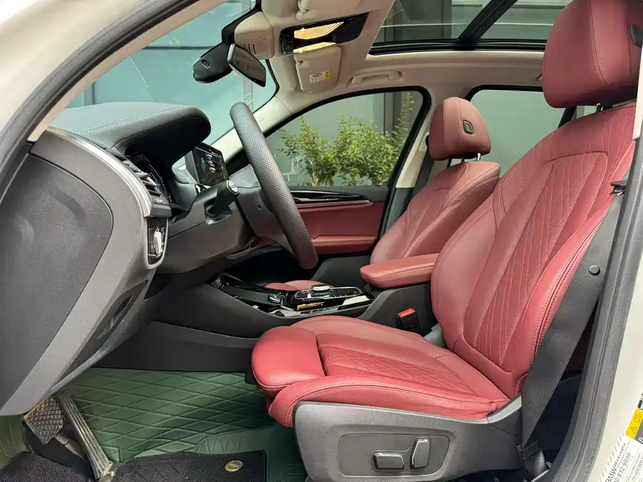 BMW iX3
