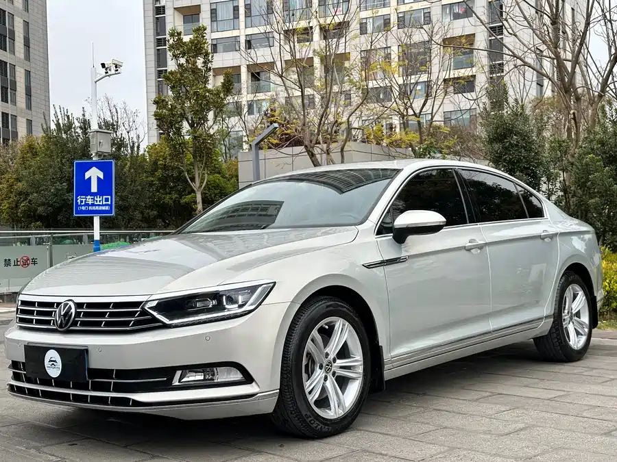 Volkswagen Magotan